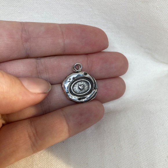 Pyrrha necklace Pyrrha Vous Y Etes | Beautiful Heart Pendant / Talisman - Picture 2 of 11